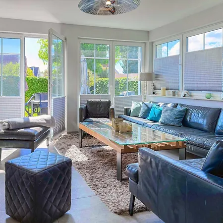 Charlotte ツィングシュト